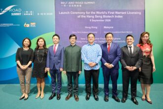 (From left to right) Nancy Cheng, Executive Director and Head of Operations of Hang Seng Indexes Company; Linda Luk, Executive Director and Product Strategist (ETF) of Hang Seng Indexes Company; Gilbert Lee, Executive Chairman of Hang Seng Indexes Company; Nicholas Ho, Commissioner for Belt and Road of the HKSAR Government; Muzambli Markam, Consul General of Malaysia in Hong Kong SAR and Macao SAR; Philip Lim, Head of Equity Markets and Group Head of Equity Derivatives of Kenanga Investment Bank Berhad ("KIBB"); Kenneth Teoh, Deputy Head of Equity Derivatives and Head of Equity Derivatives Trading of KIBB, and Isabelle Zhen, Head of Group Equity Marketing of KIBB